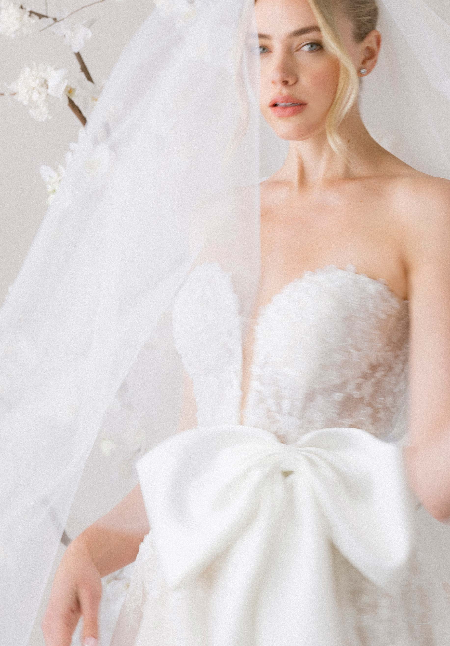 morilee-elara-ballkleid-brautkleid-aus-chantilly-spitze image 3