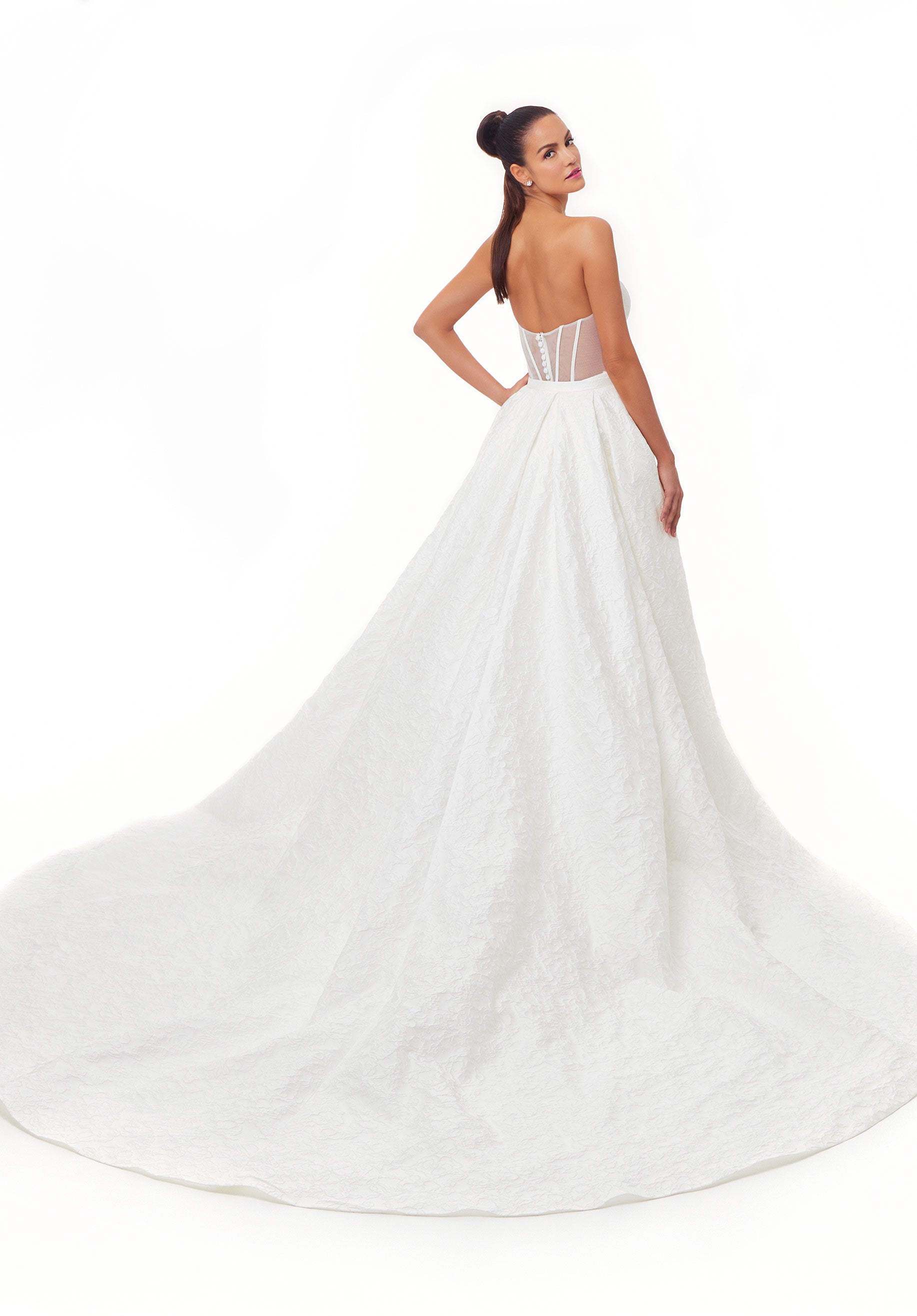 morilee-barbie-brautkleid-feminin-verspielte-robe image 5