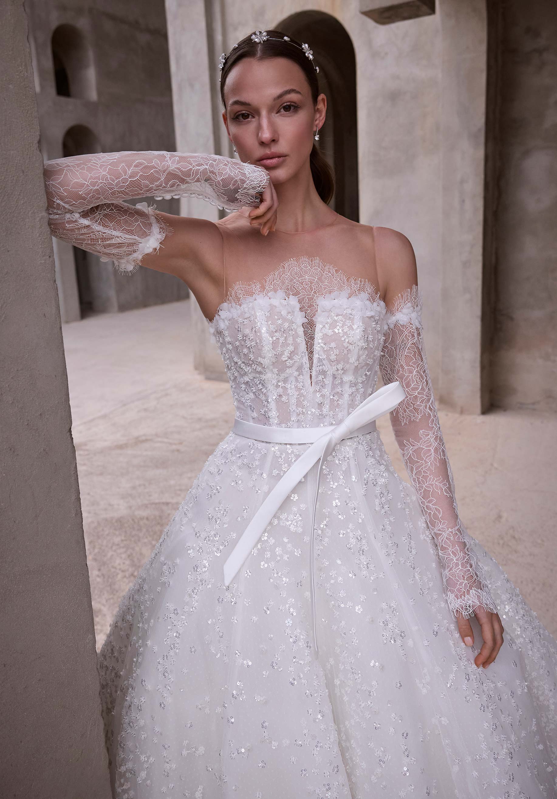 morilee-astraia-brautkleid-ballkleid-aus-t-ll-mit-spitze-und-schleife image 2