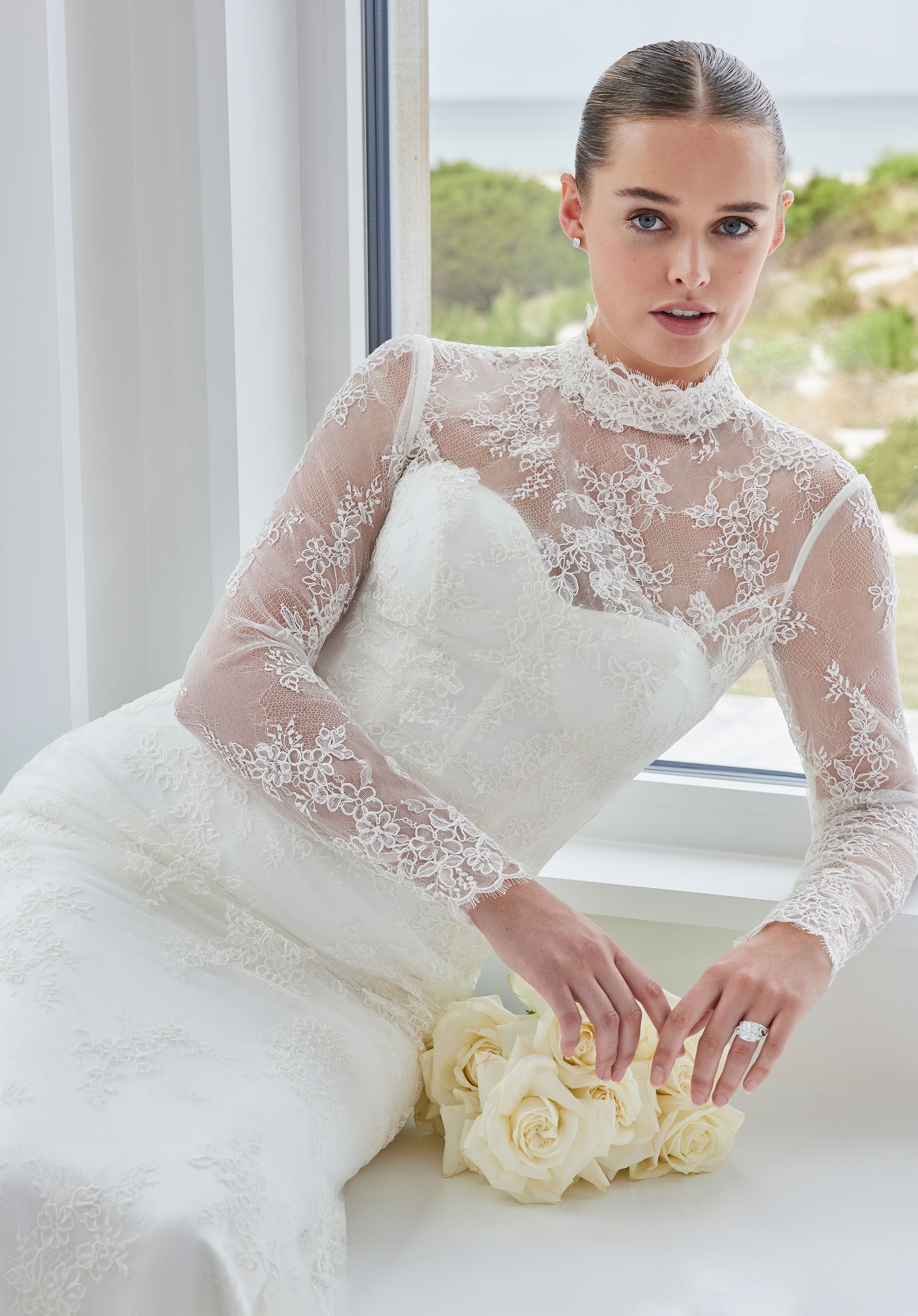 morilee-solara-brautkleid-2-in-1-satin-sheath-mit-spitzen-berkleid image 5