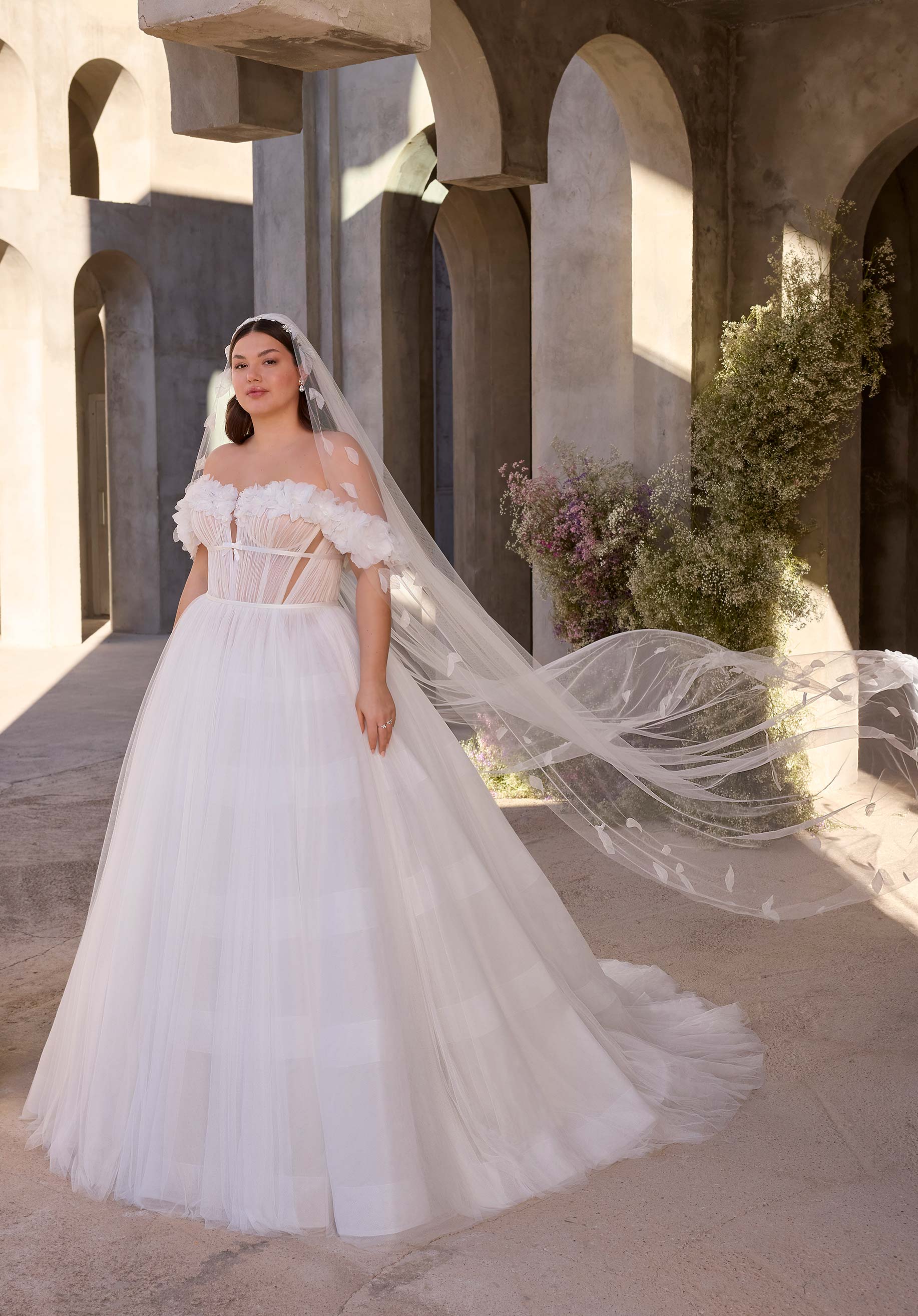 morilee-julietta-claudia-brautkleid-off-shoulder-a-linie-mit-3d-bl-ten image 2