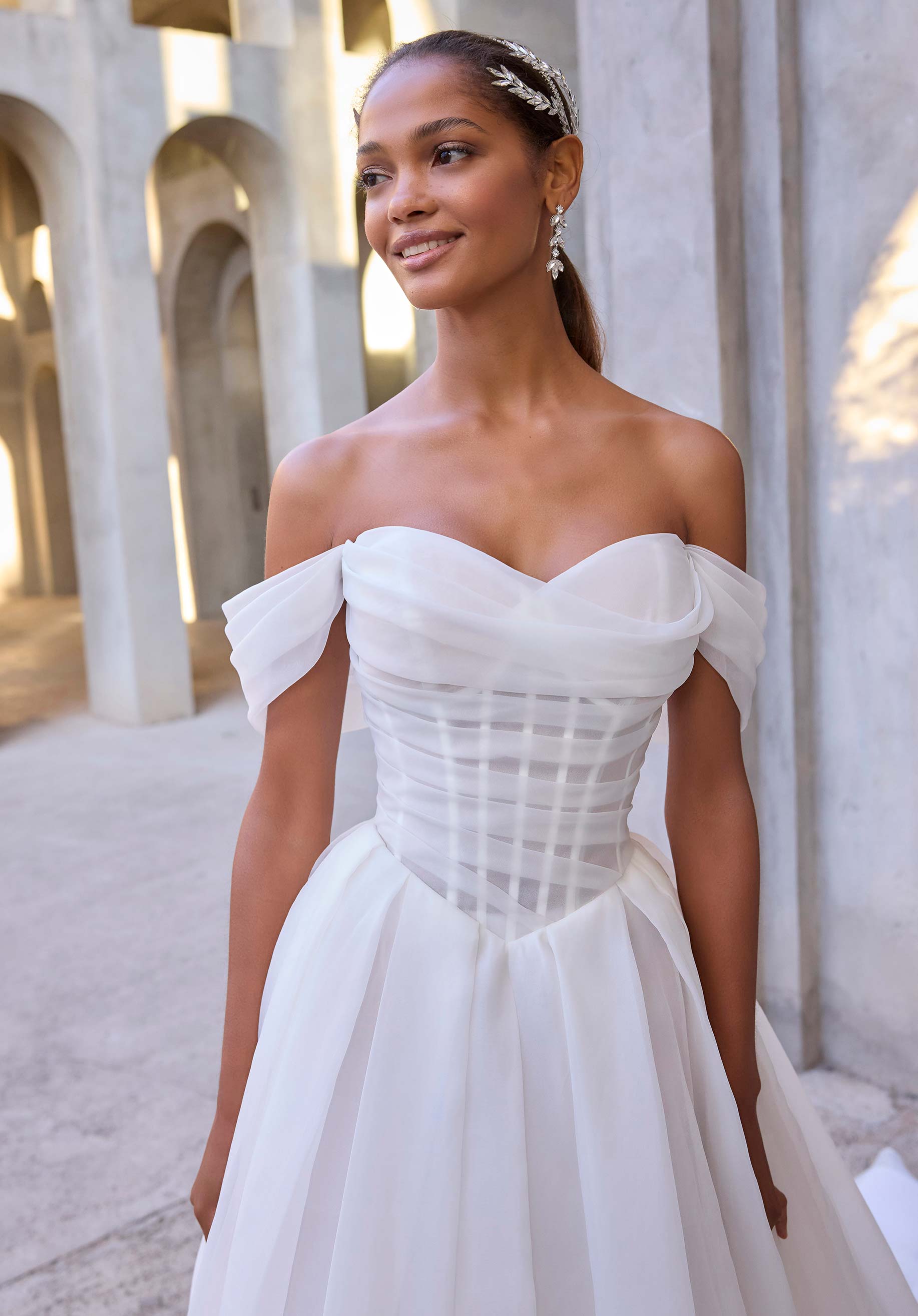 morilee-damara-brautkleid-ballkleid-organza-mit-basque-taille image 2