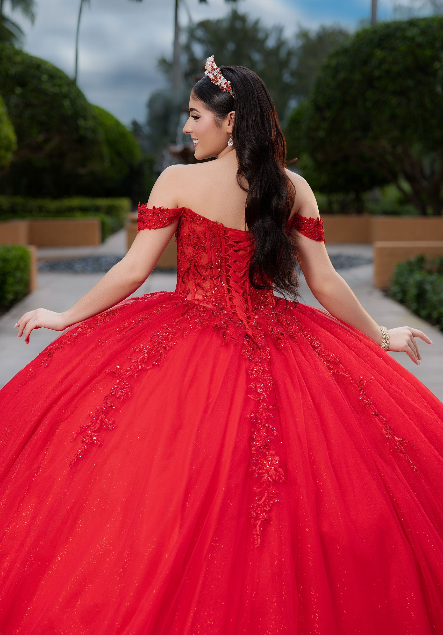 morilee-celia-quincea-era-kleid-glitzer-t-ll-corsage image 7