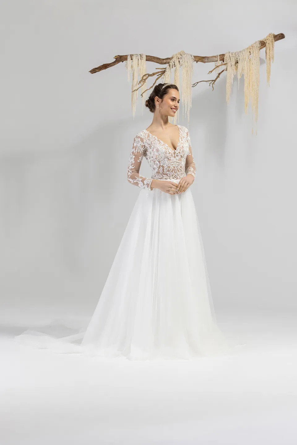 eglantine-lunaire-brautkleid-schwarz-ivory-wei-34-74 image 1