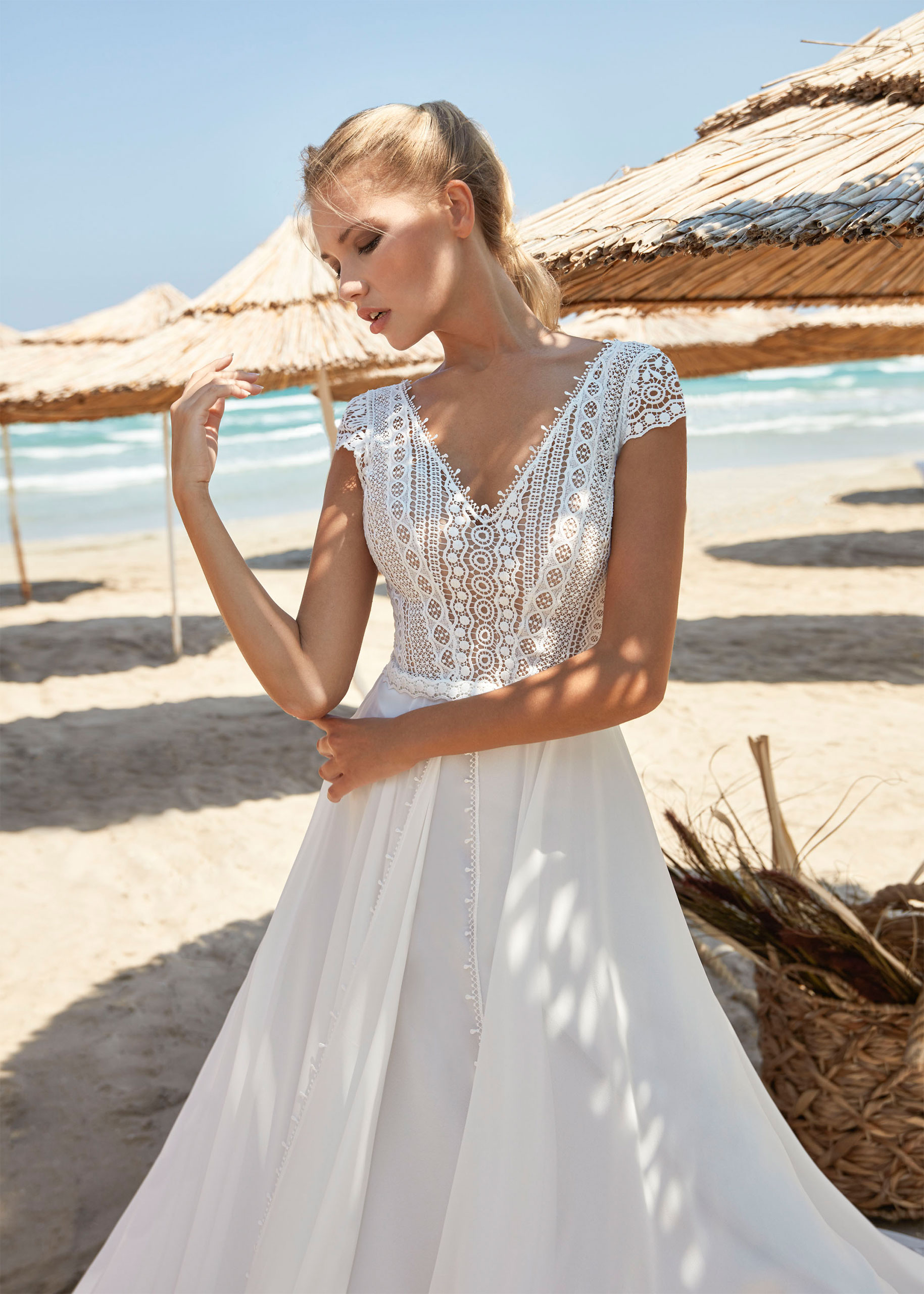 gbs-herve-paris-bridal-vergons-brautkleid-boho-destination-collection image 4