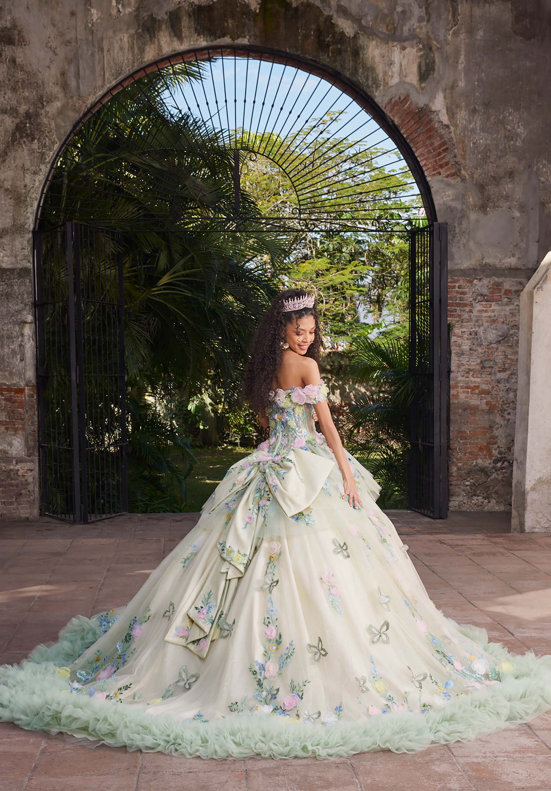 morilee-vizcaya-aurora-quincea-era-kleid-mit-korsett image 5